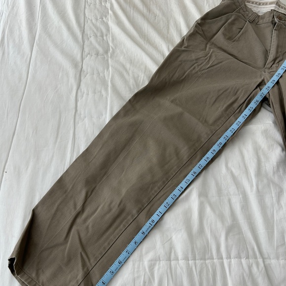 Calvin Klein Khaki Trousers W31 - Picture 9 of 9